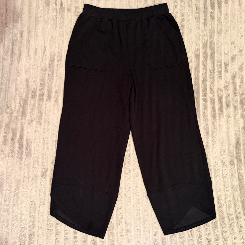 Trendy Queen Black Cropped Wide Leg Pants Tulip Hem Pockets Medium - Picture 2 of 7